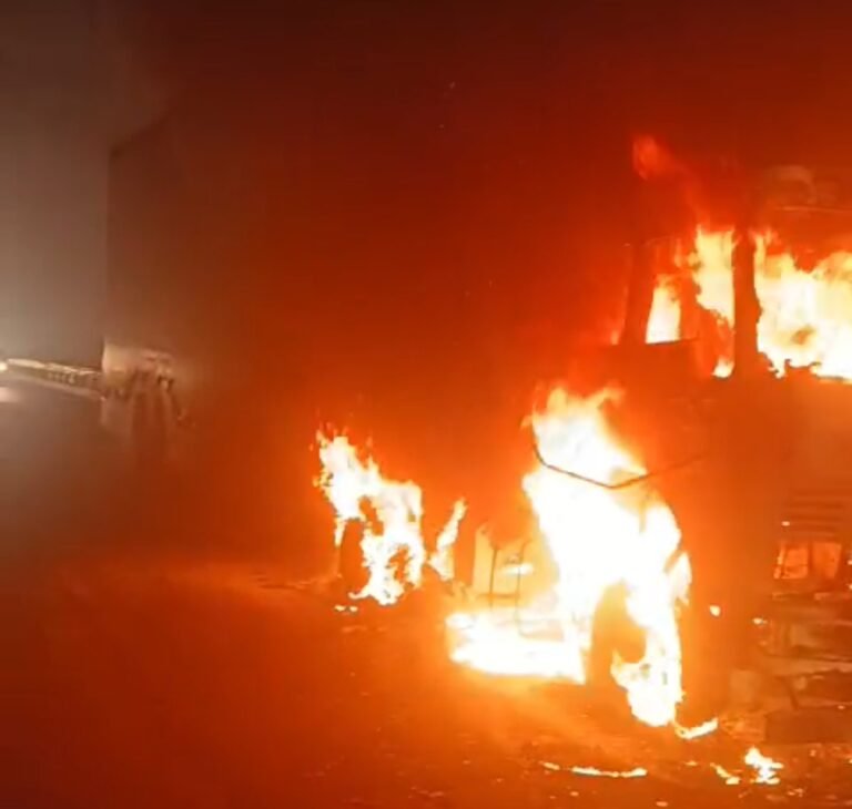 fire in trola at gurugram
