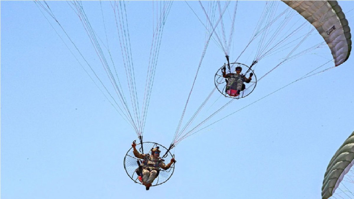 kullu paraglider collid