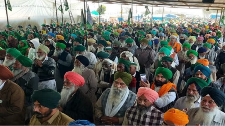 kisan mahapanchyat kharauni border