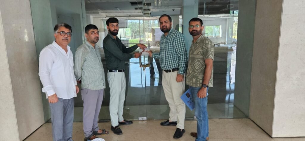 WhatsApp Image 2025-09-16 at 15.25.40