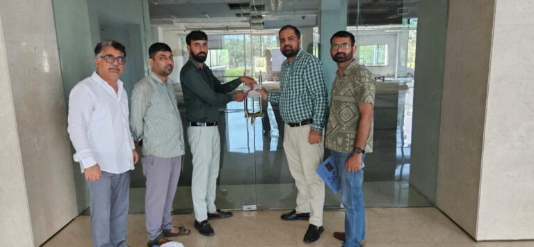 WhatsApp Image 2025-09-16 at 15.25.40