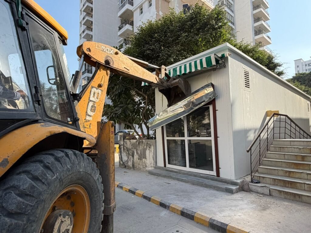 WhatsApp Image 2025-12-09 at 17.38.01