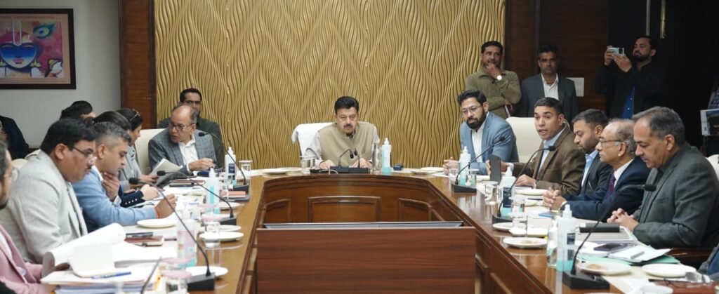 WhatsApp Image 2025-12-12 at 15.49.14